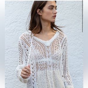 POL - White Open Knit Crochet Hoodie Small